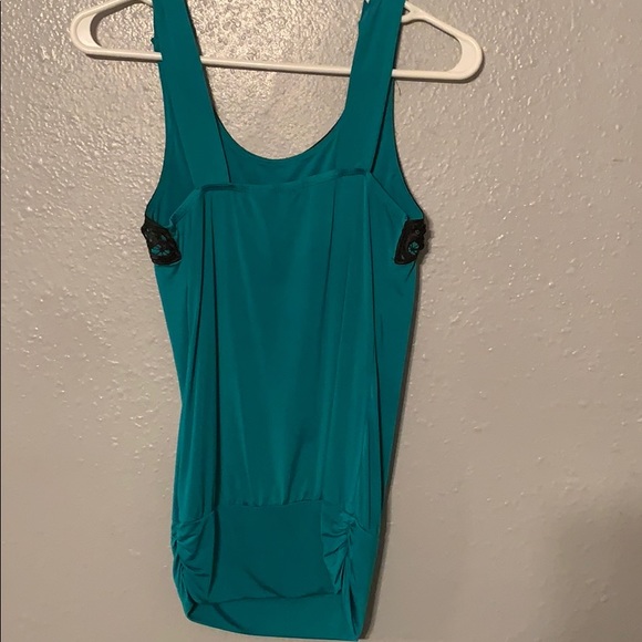 Green Tank - Picture 3 of 7